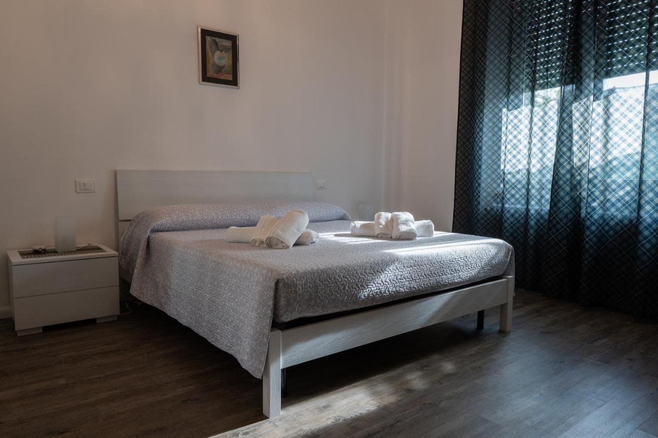 La Casa Di Alvy Hotel Пескара Екстериор снимка